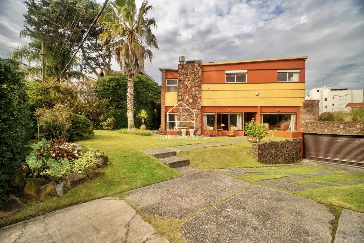Venta casa 3 dormitorios Pinares 1