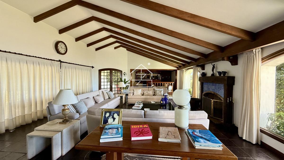 Foto de Venta Exclusiva CASA 8 Dormitorios Peninsula Punta Del este, imagen 2