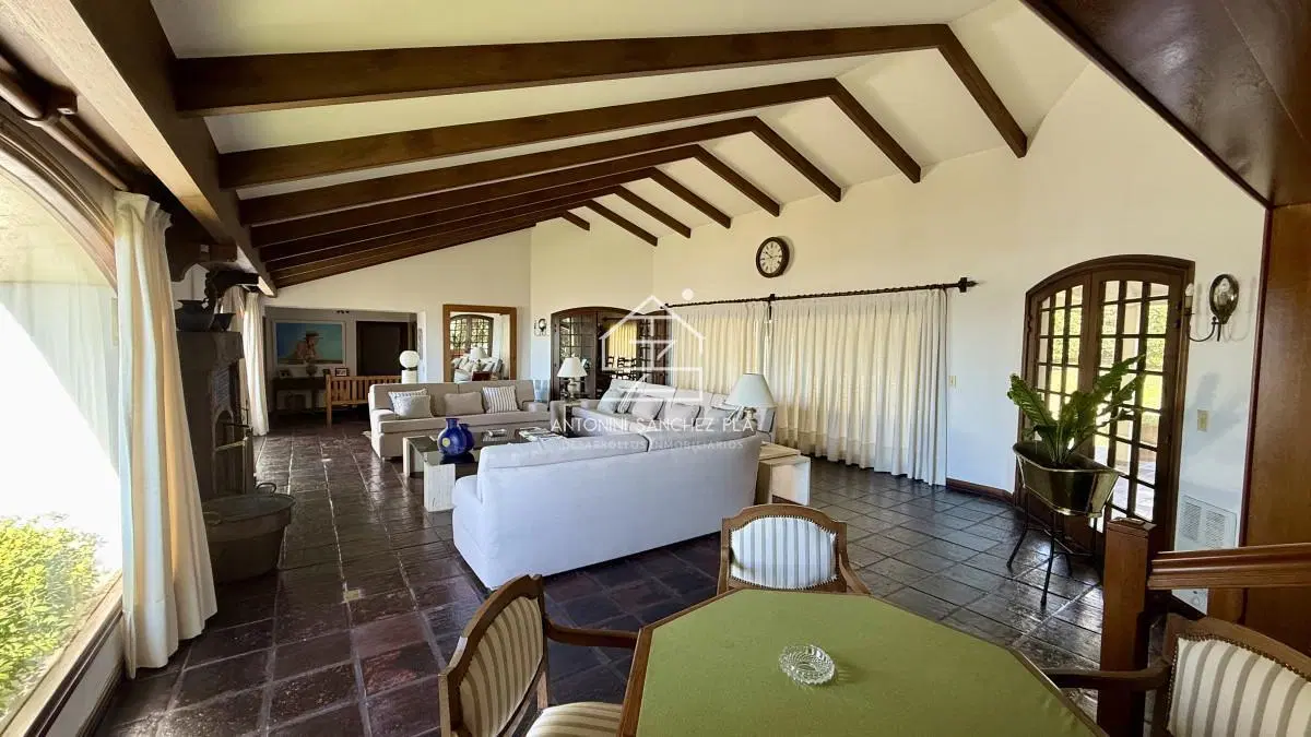 Venta Exclusiva CASA 8 Dormitorios Peninsula Punta Del este 8
