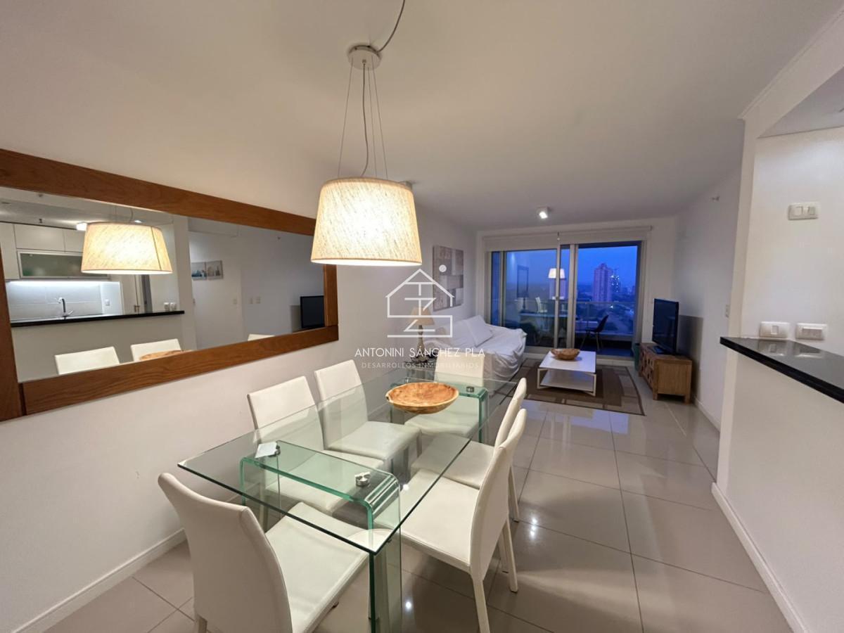 Foto de Venta apartamento dos dormitorios Punta del Este playa Brava edificio, imagen 5