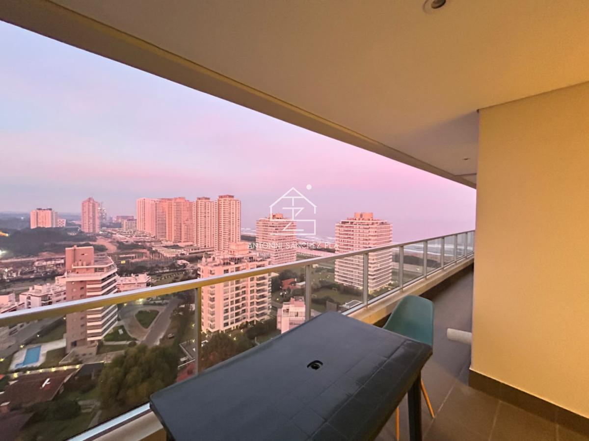 Foto de Venta apartamento dos dormitorios Punta del Este playa Brava edificio, imagen 1