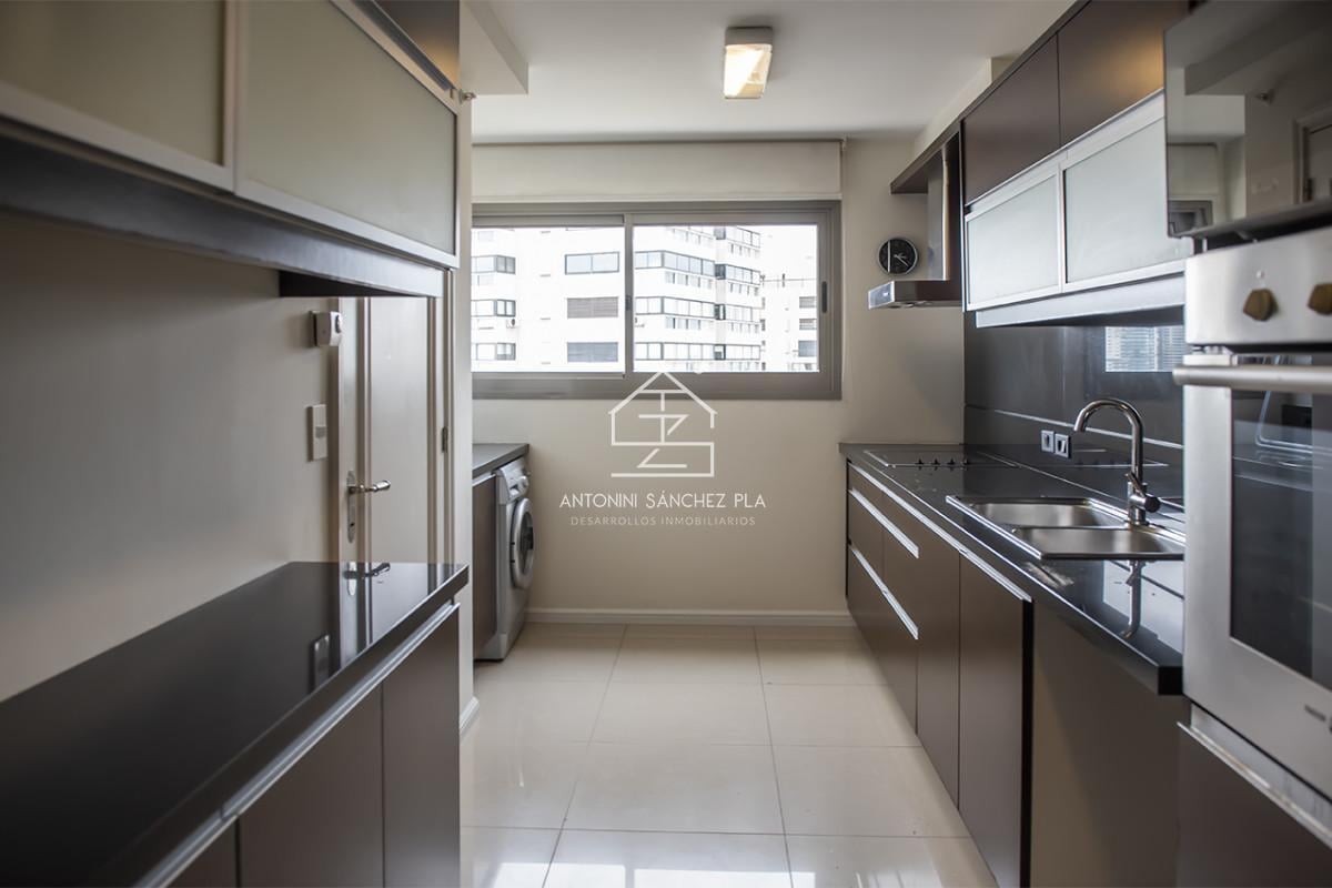 Foto de Increíble apartamento con excelente vista al mar. Torre Imperiale., imagen 4