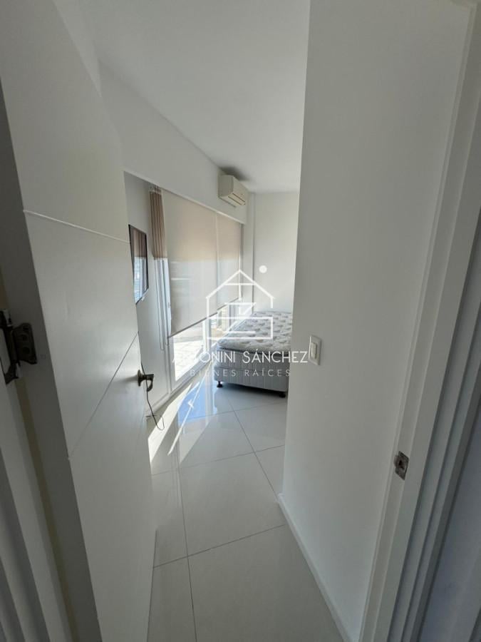Foto de Venta apartamento dos dormitorios Punta del este Playa Mansa Vista al, imagen 4