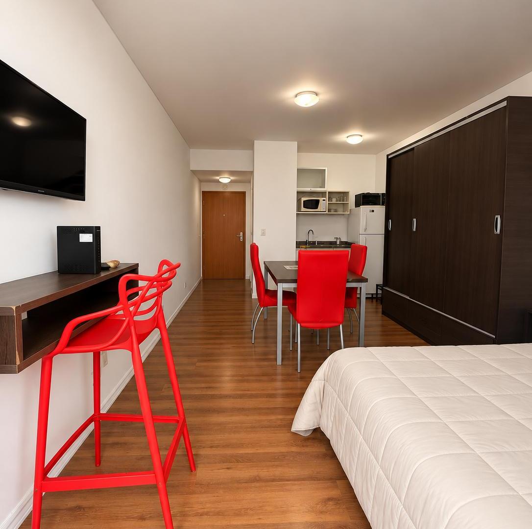 Foto de Monoambiente con balcón en venta en Balvanera, imagen 2