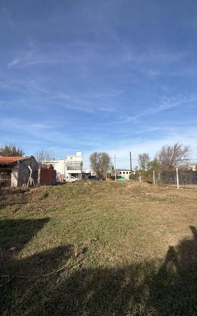 LOTE 403 M2 EN LOS OLIVOS ENTRE ESTANCIA LUCIA Y MI VALLE GOLF 2