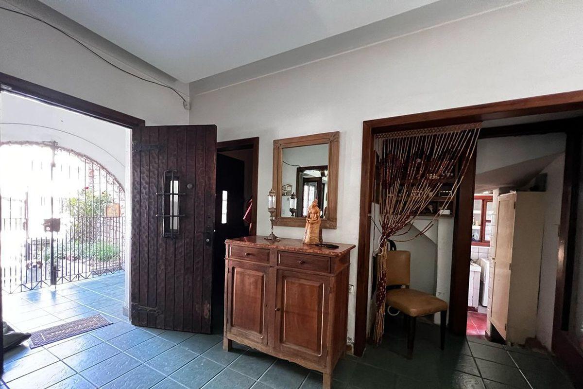 Foto de Venta Hotel a Reciclar La Perla 1 Cuadra del Mar, imagen 2