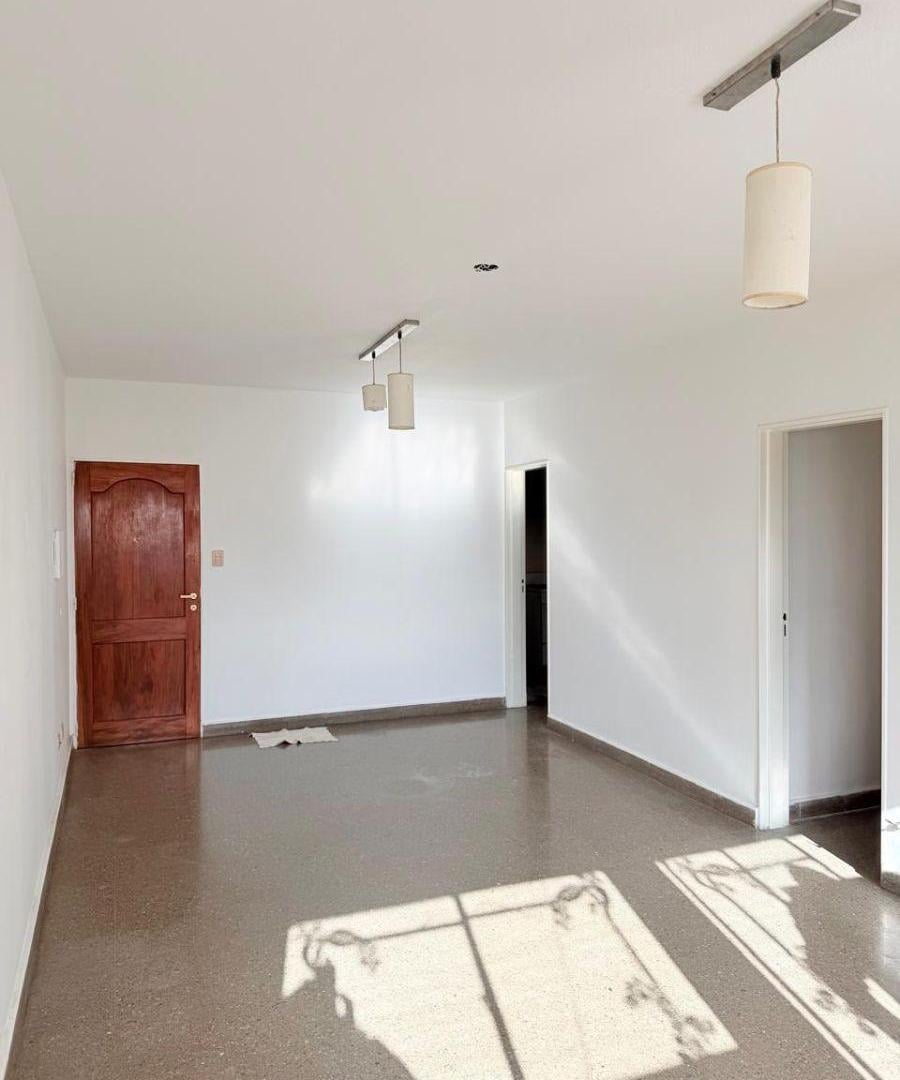 Foto de Leyton + Alquila Amplio y hermoso Departamento en el B° Unimev., imagen 1