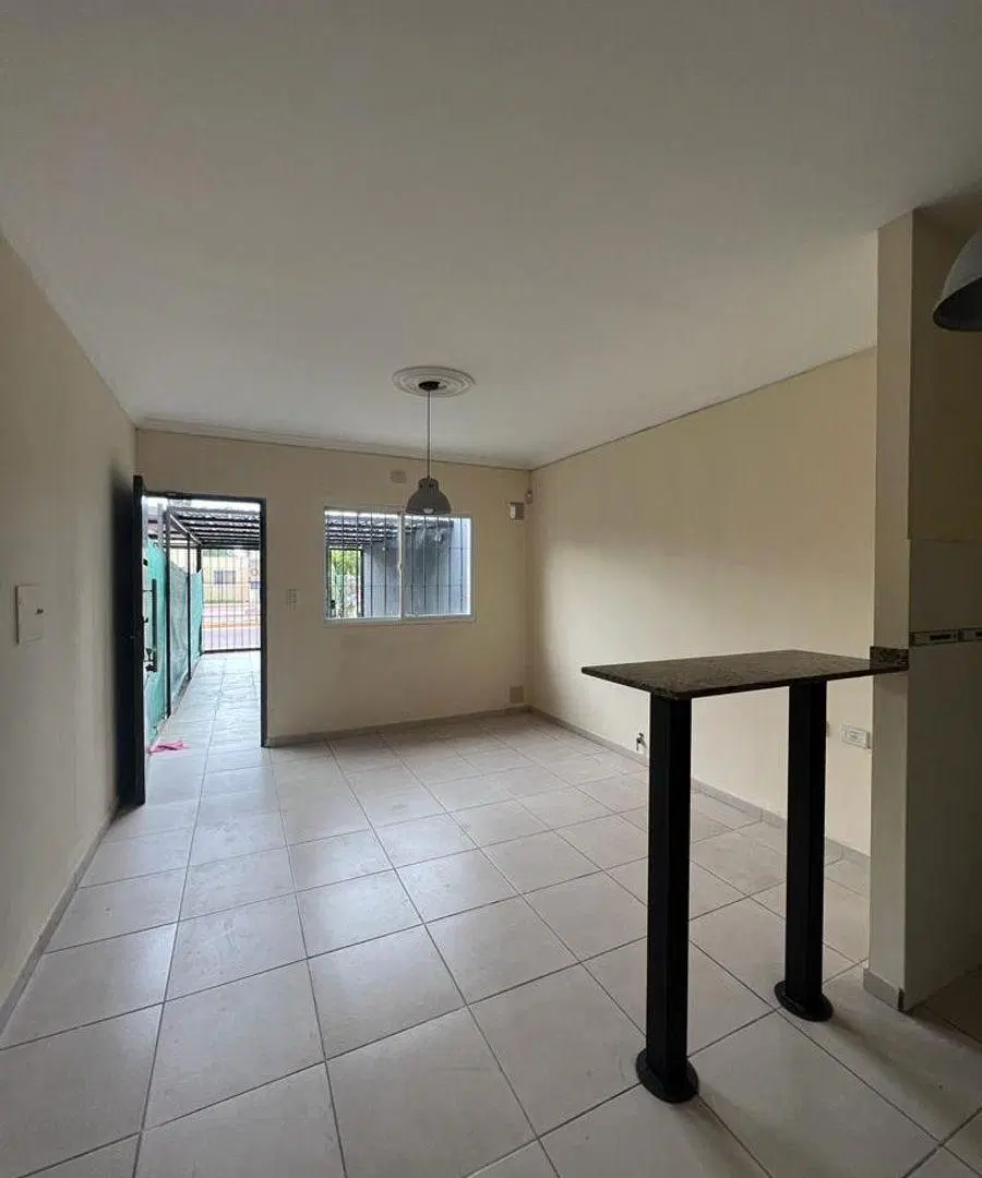 ALQUILO DEPARTAMENTO TIPO CASITA EN PLANTA BAJA BARRIO INKA 2