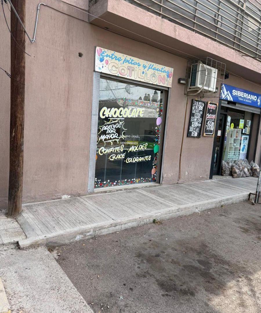 Foto de ALQUILER LOCAL ESQUINA COMERCIAL ZONA VEA UNIMEV, imagen 4