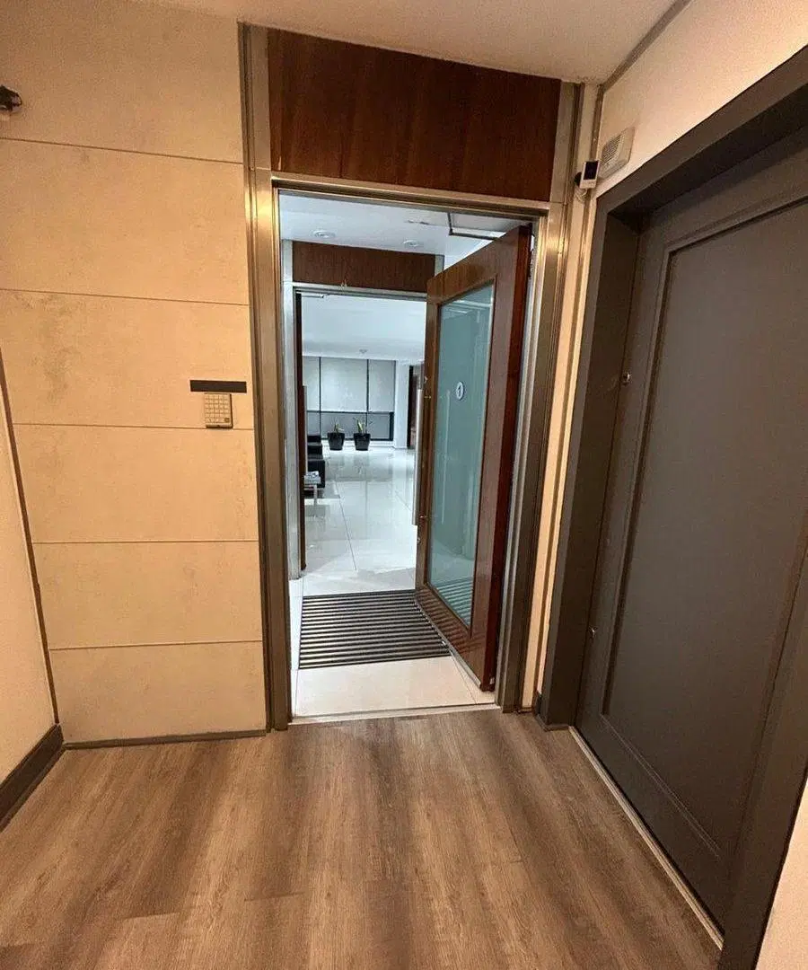 Venta Oficina AAA c cocheras en el Centro Porteño 8