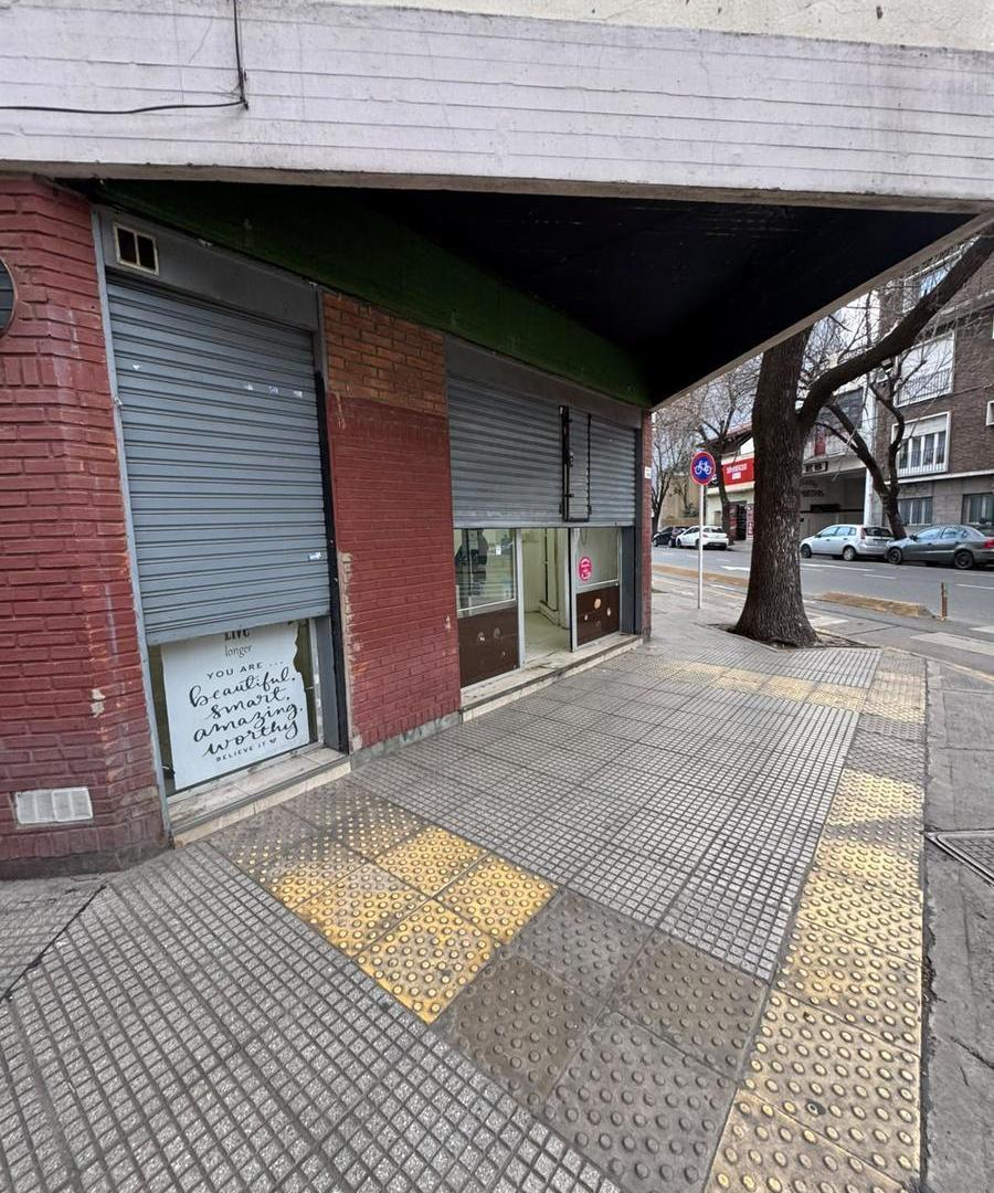 Foto de Local en esquina en alquiler en Nuñez, imagen 3