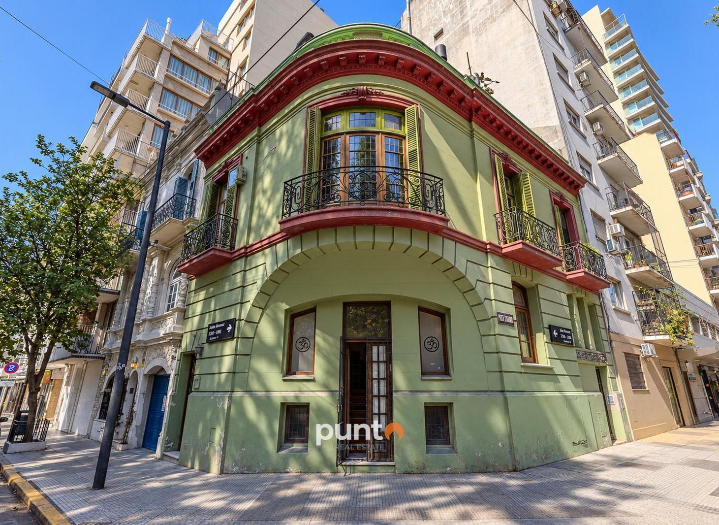 Foto de Alquiler Local Comercial en Esquina en Recoleta, imagen 1