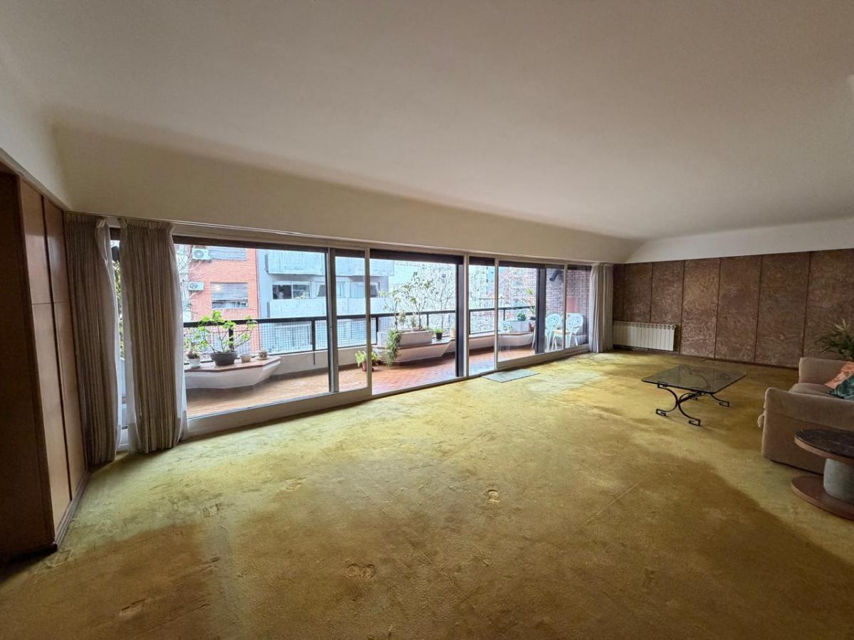 Foto de Venta Departamento de Categoria 5 amb en Belgrano, imagen 3