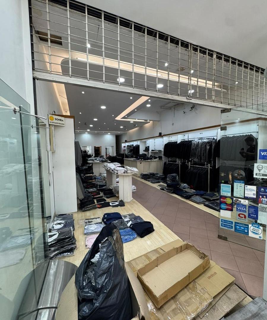 Foto de Alquiler de local comercial sobre Av. Santa Fe, imagen 2
