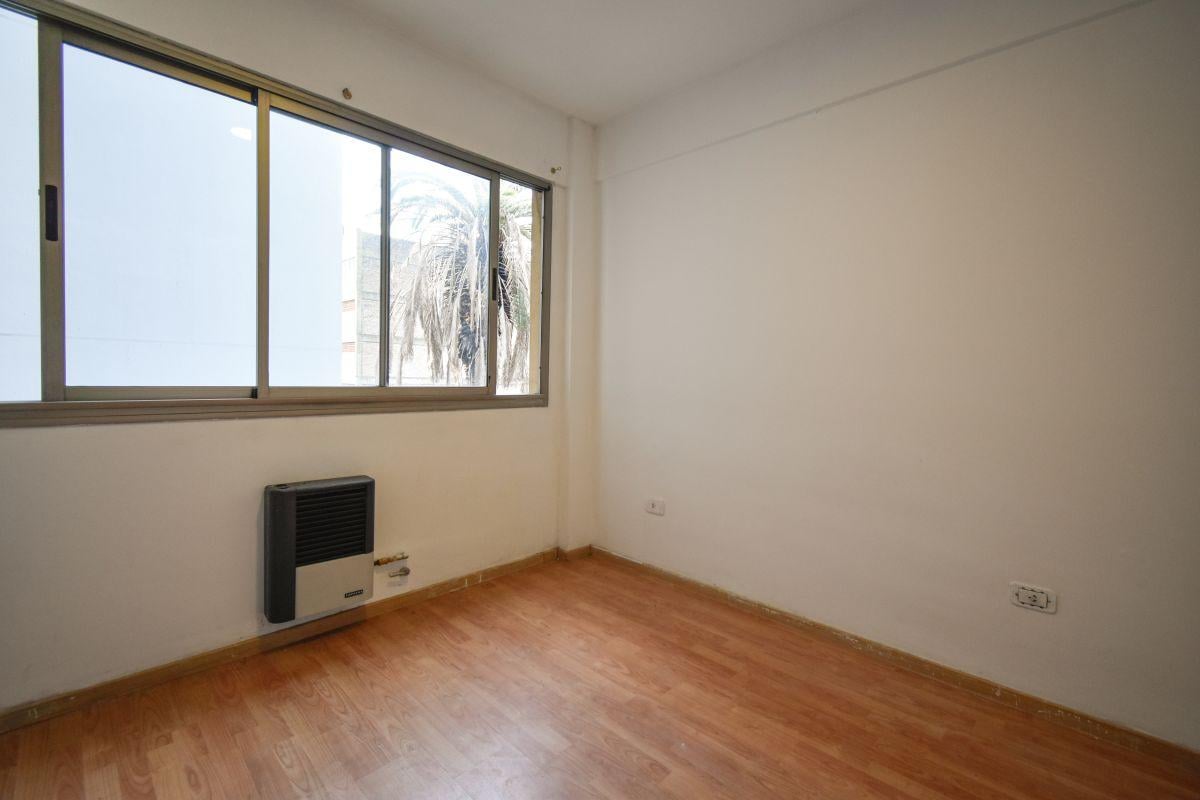 Foto de DEPARTAMENTO EN VENTA EN LANUS CON BALCON LUMINOSO, imagen 5
