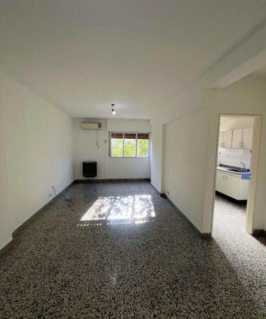 Foto de DEPARTAMENTO 2 AMBIENTES EN ALQUILER EN LAS LOMITAS, imagen 1