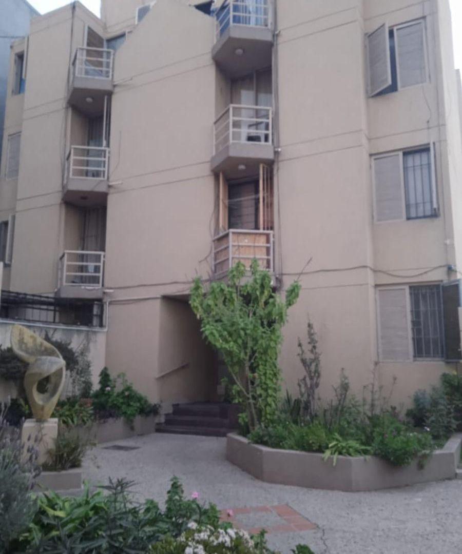 Foto de ALQUILER – $430.000 Depto de 1 dormitorio con balcón – B° Alto Alberdi, imagen 3
