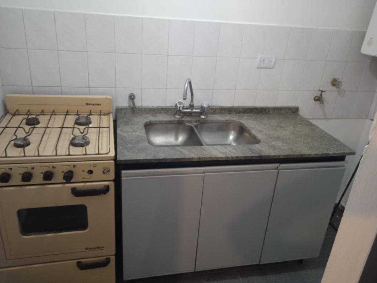 Foto de ALQUILER – $430.000 Depto de 1 dormitorio con balcón – B° Alto Alberdi, imagen 4