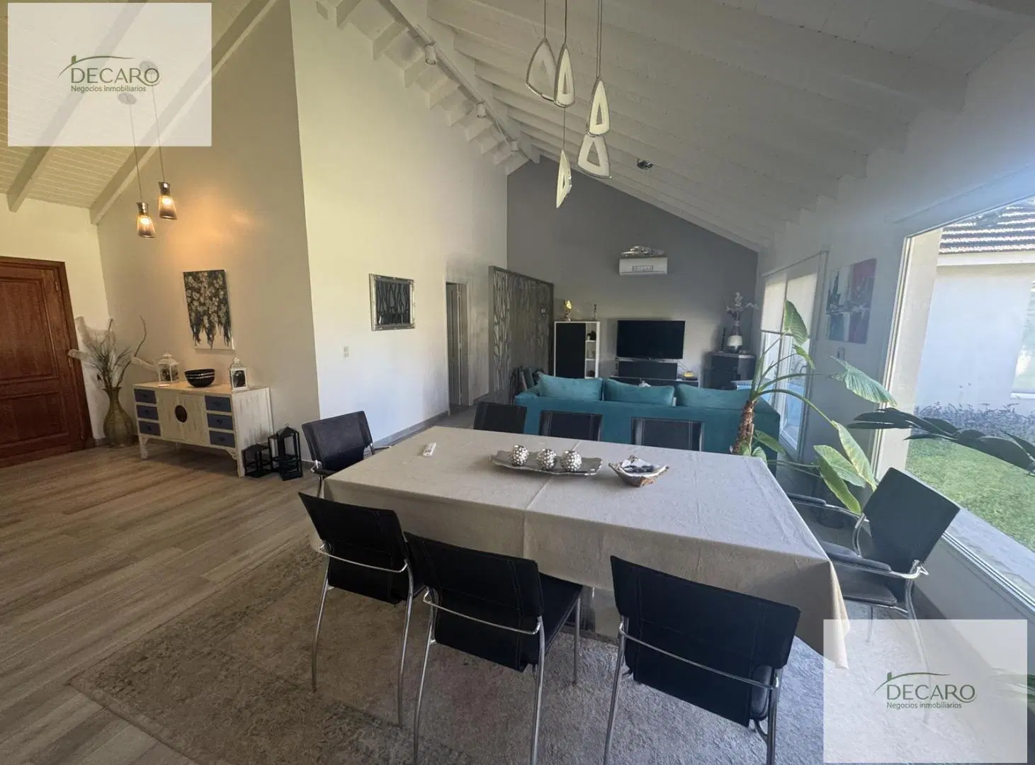 Casa en Altos De Manzanares, terreno de 1500 metros, impecable. 3