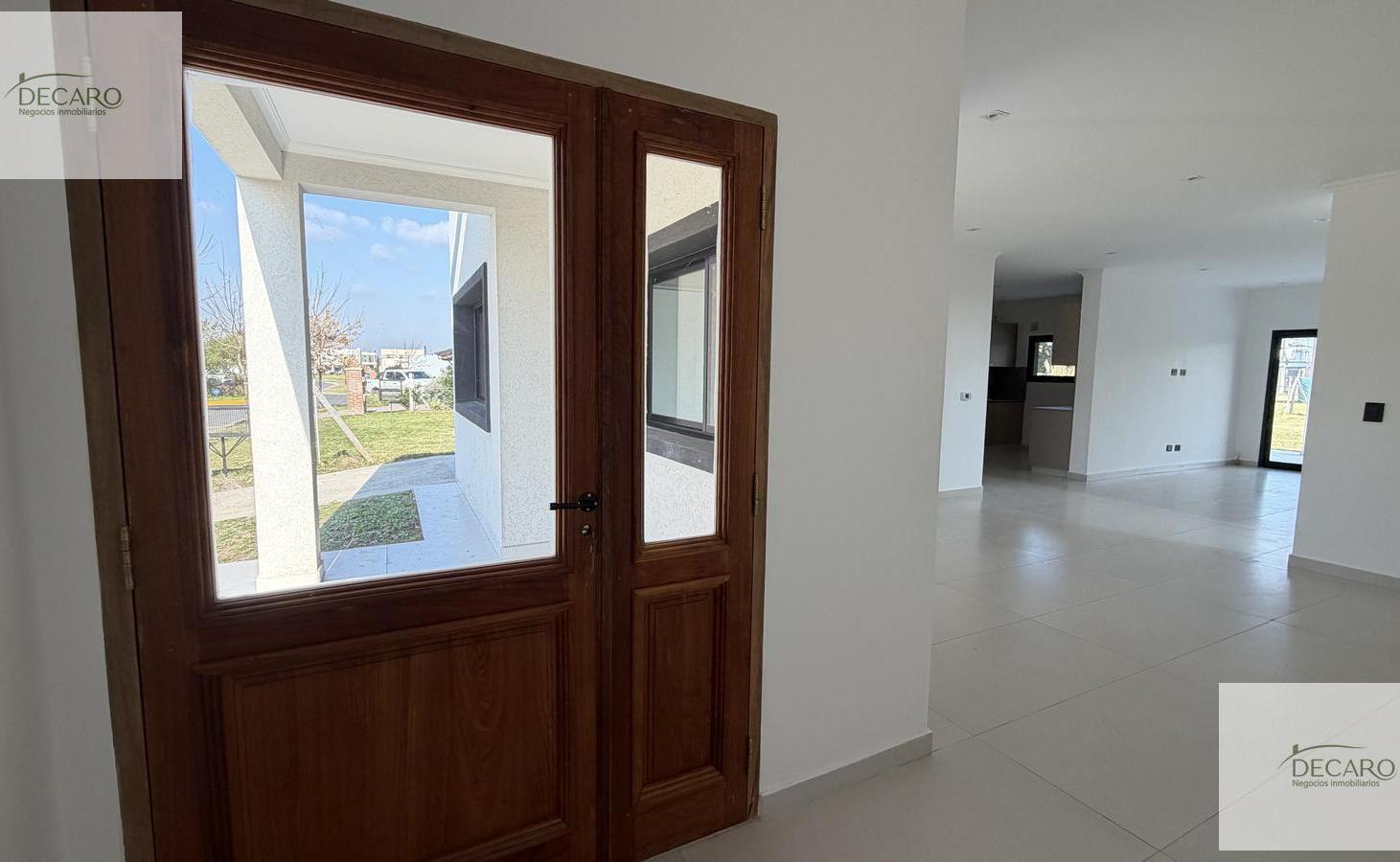 Hermosa casa a estrenar ubicada en lote central