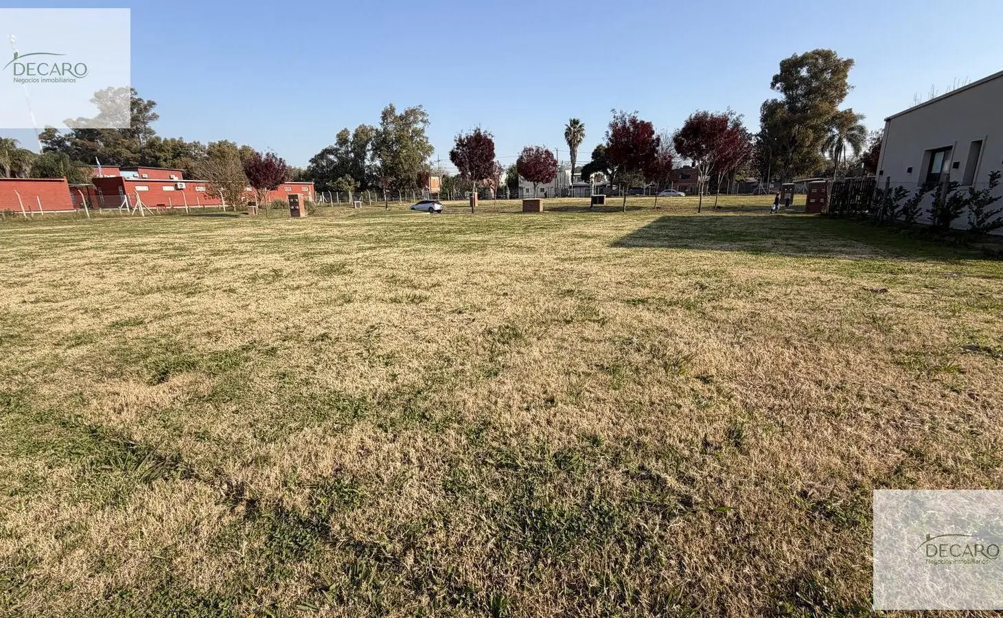 Lote central de 450 metros 3