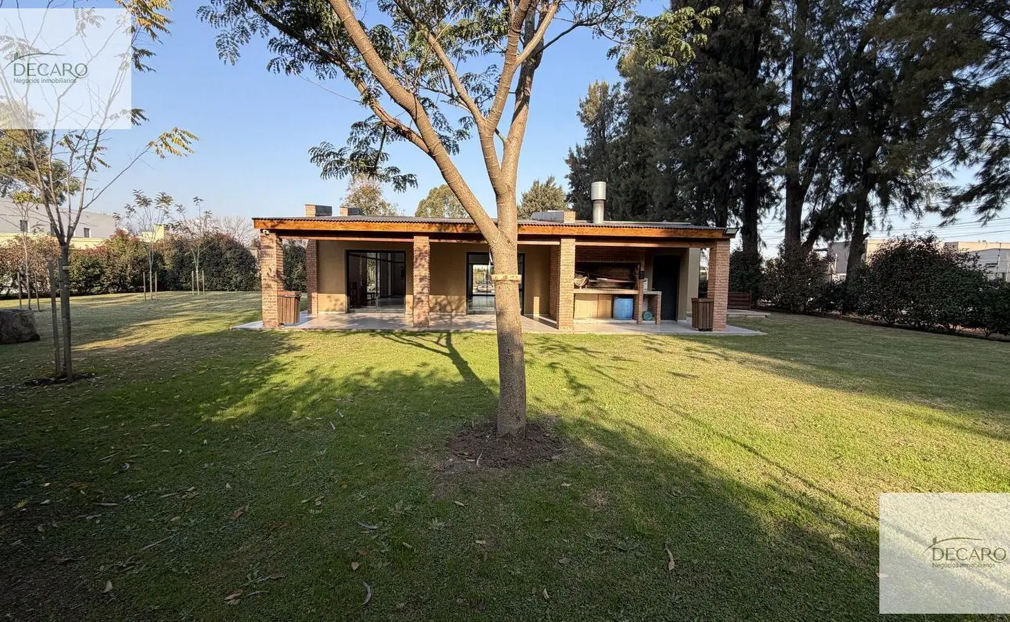Lote central de 450 metros 2