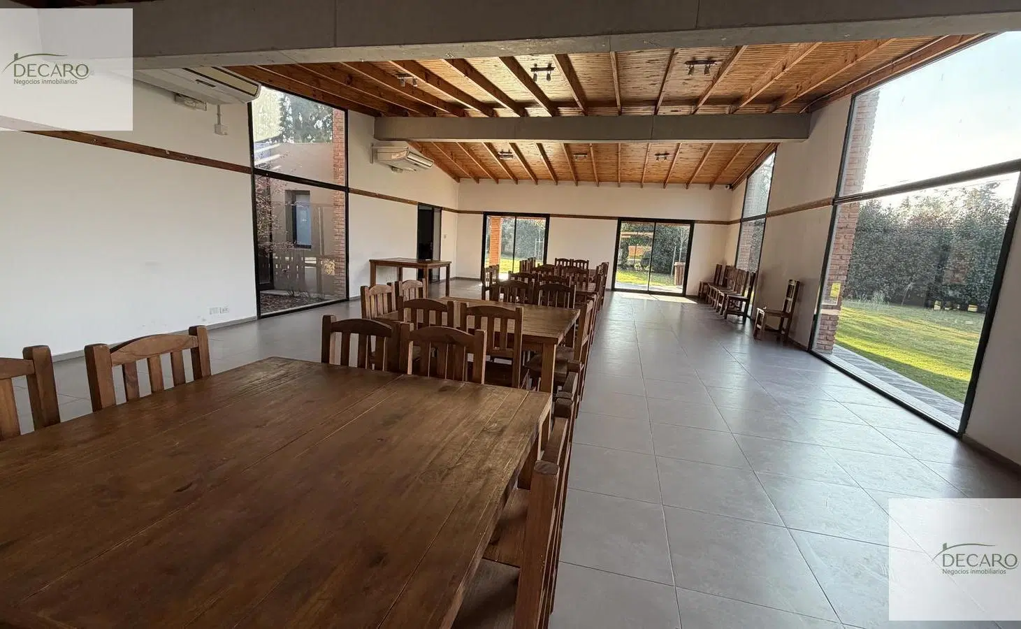 Lote central de 550 metros 2