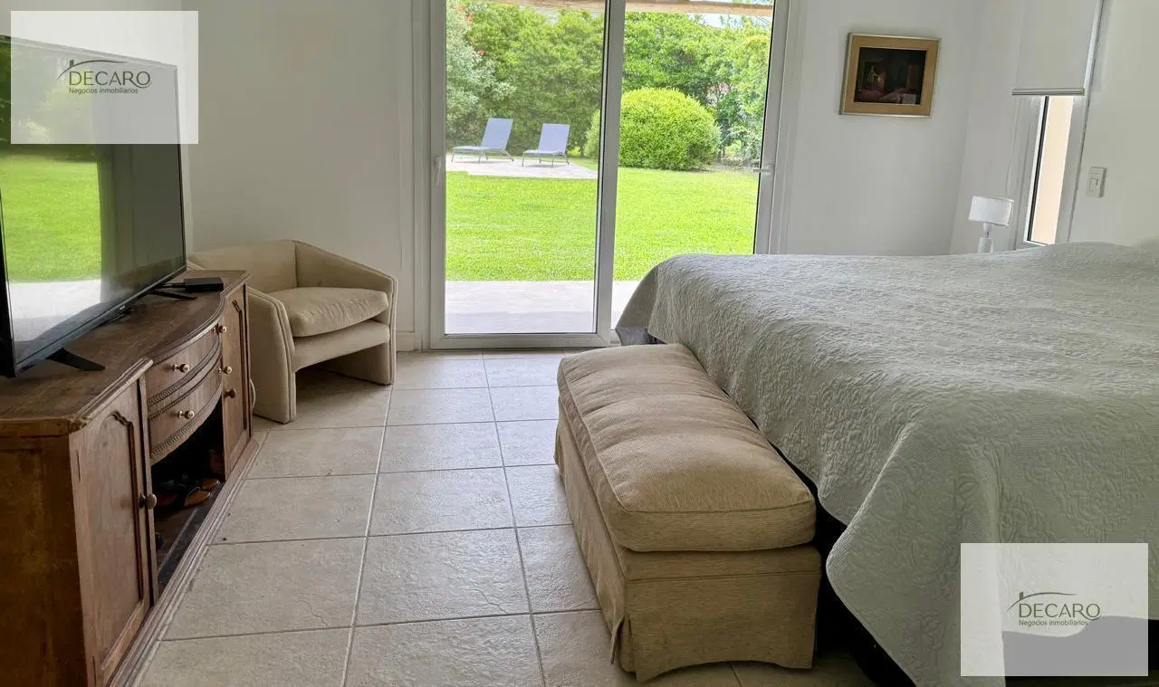 Casa en Saint Matthew's , lote central . 3