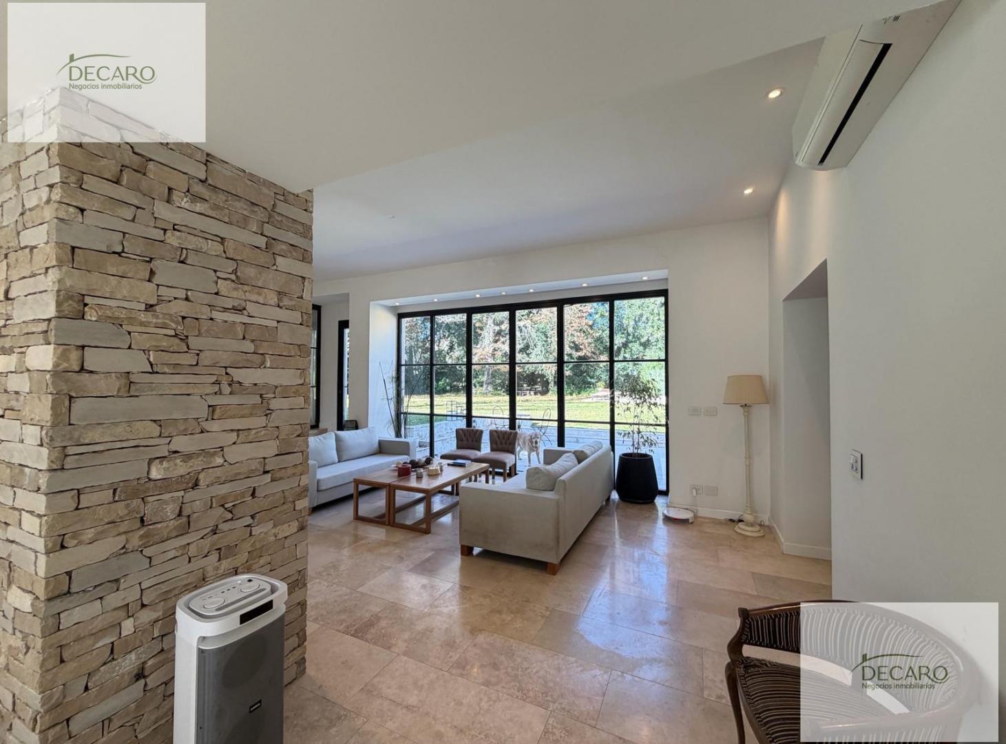Casa - Highland Park