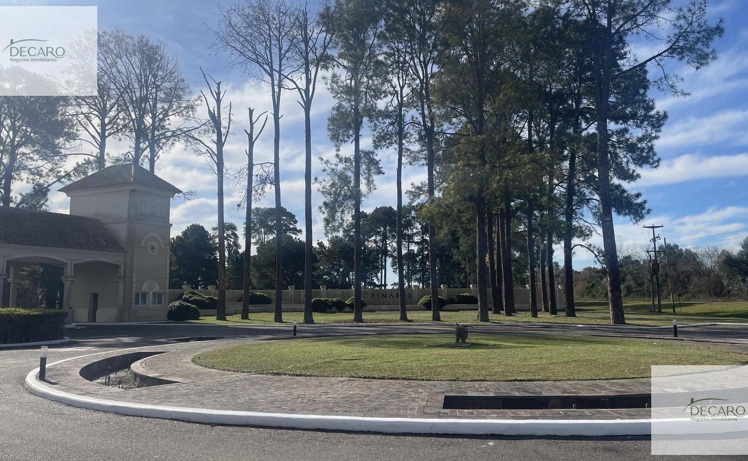 Terreno en Los Pinares C. Club
