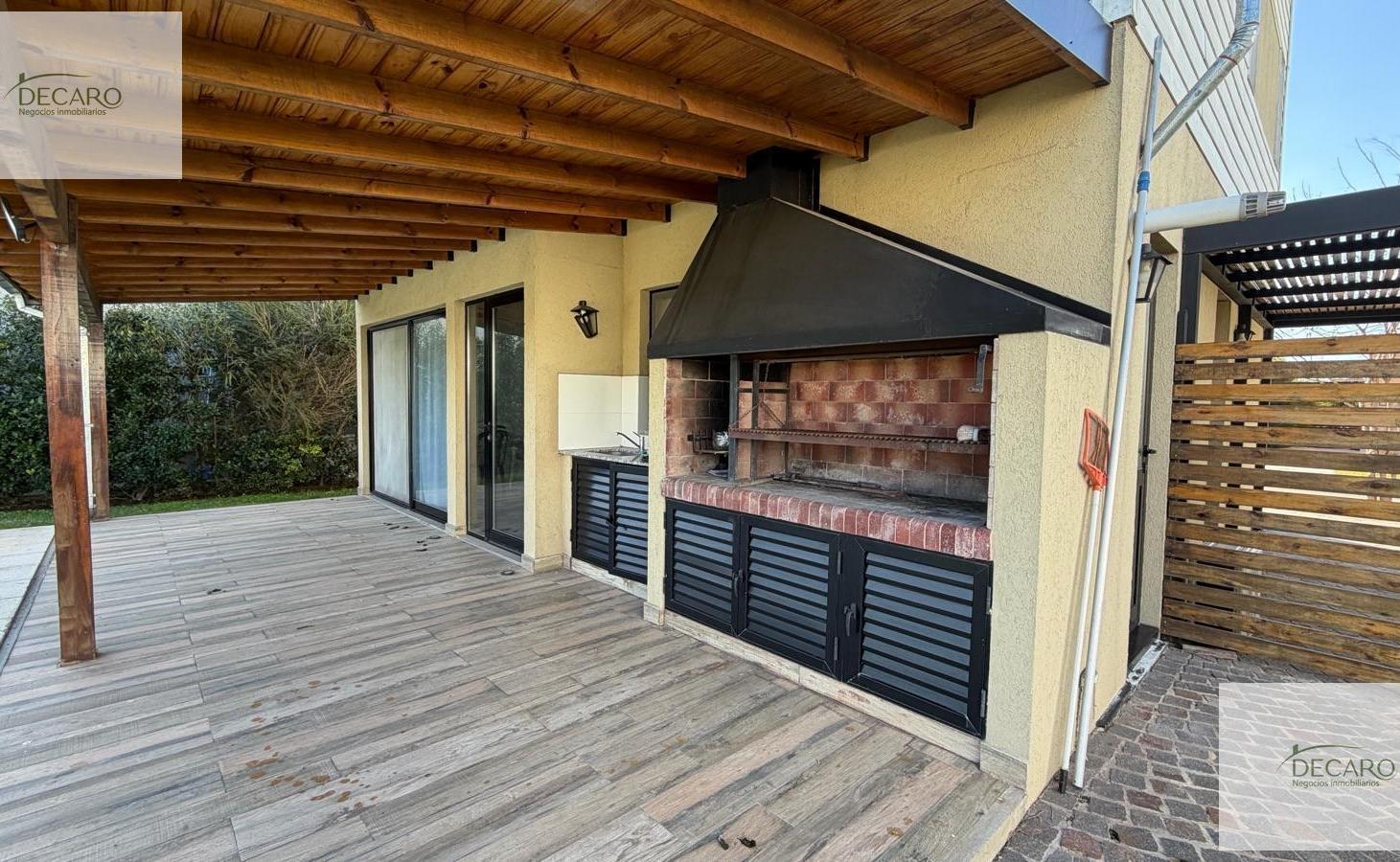 Foto de Casa para la venta de 5 ambientes en Santa Elena, imagen 1