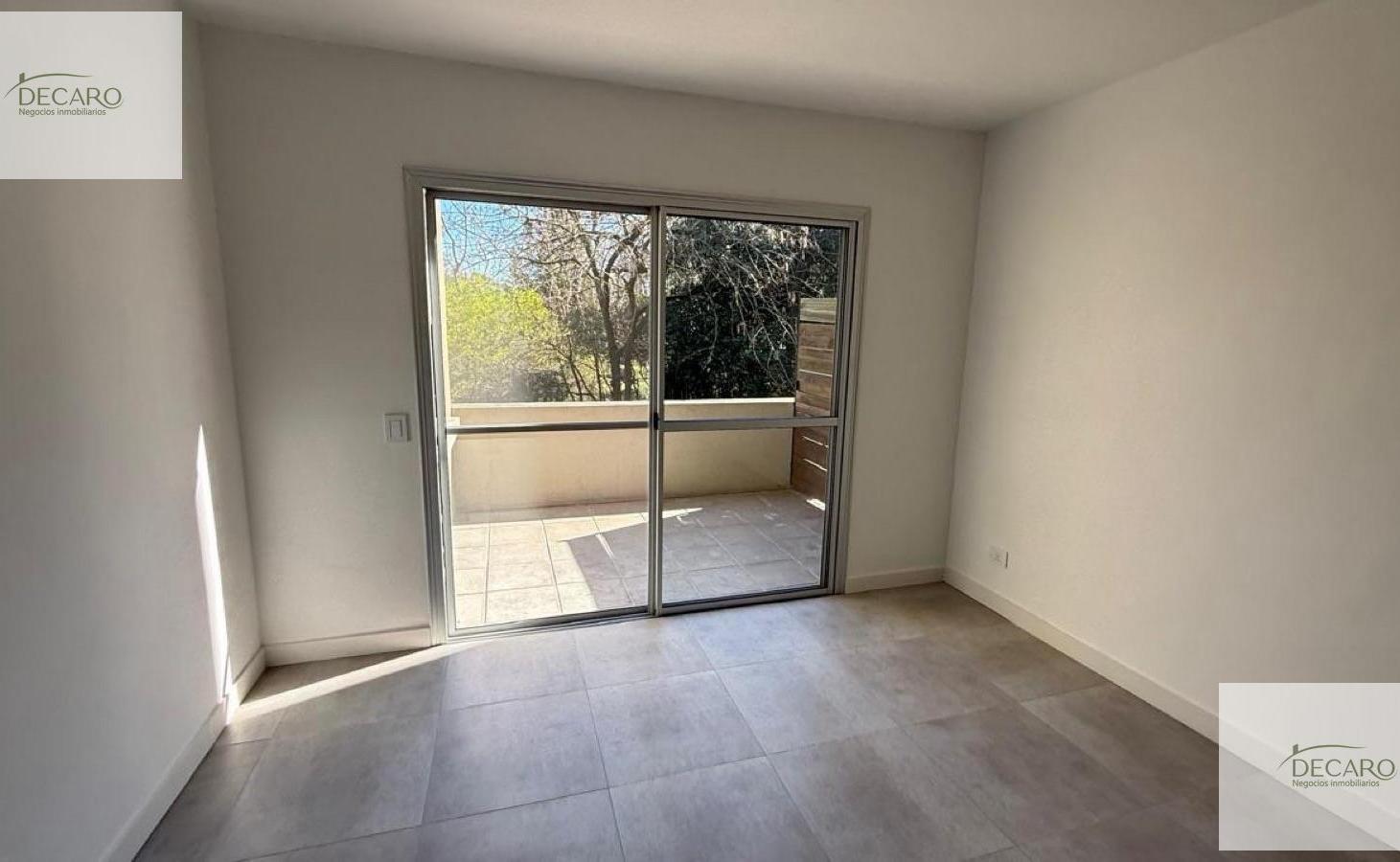 Departamento para la venta de 2 ambientes en  Bosque Alto