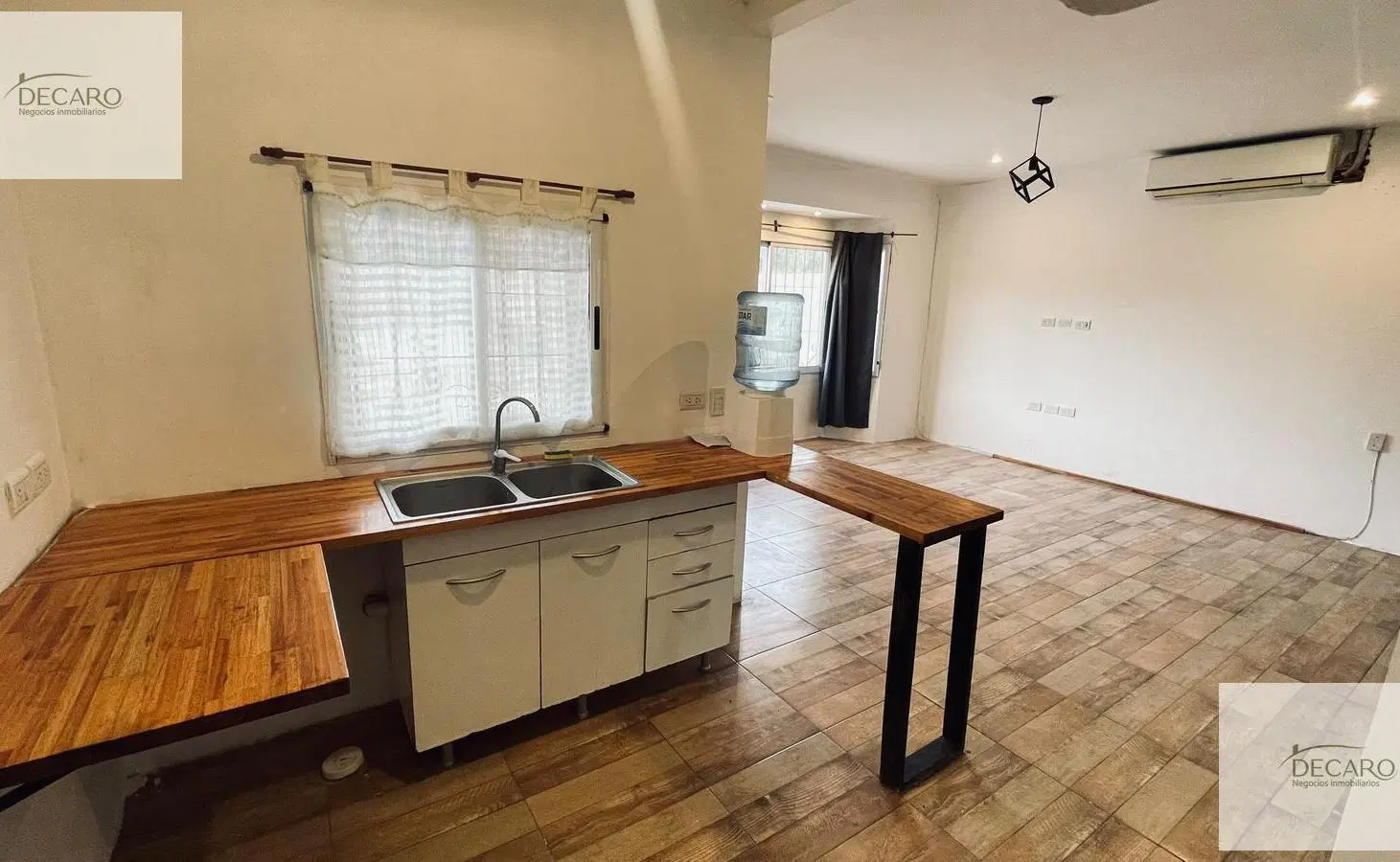 Casa en venta preparada para un segundo piso en Barrio Parque Astolfi 1 5