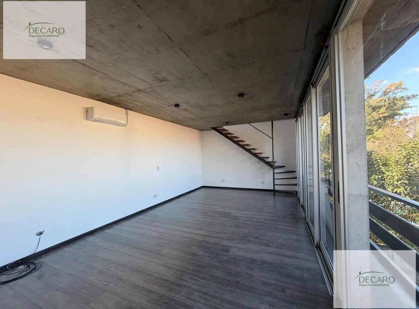 Alquiler de Monoambiente con terraza Barrio semi cerrado Montecarlo 4