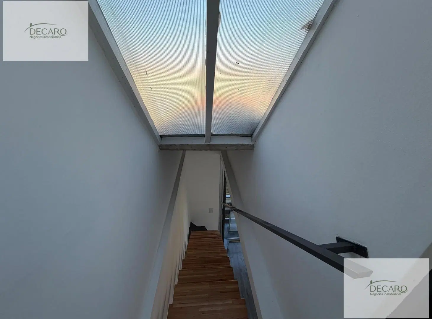 Alquiler de Monoambiente con terraza Barrio semi cerrado Montecarlo 5