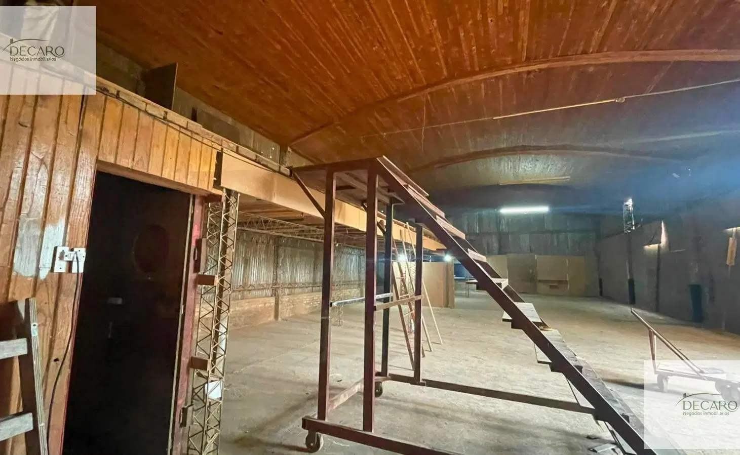 Galpón o deposito de 340 metros en alquiler. Pilar 1