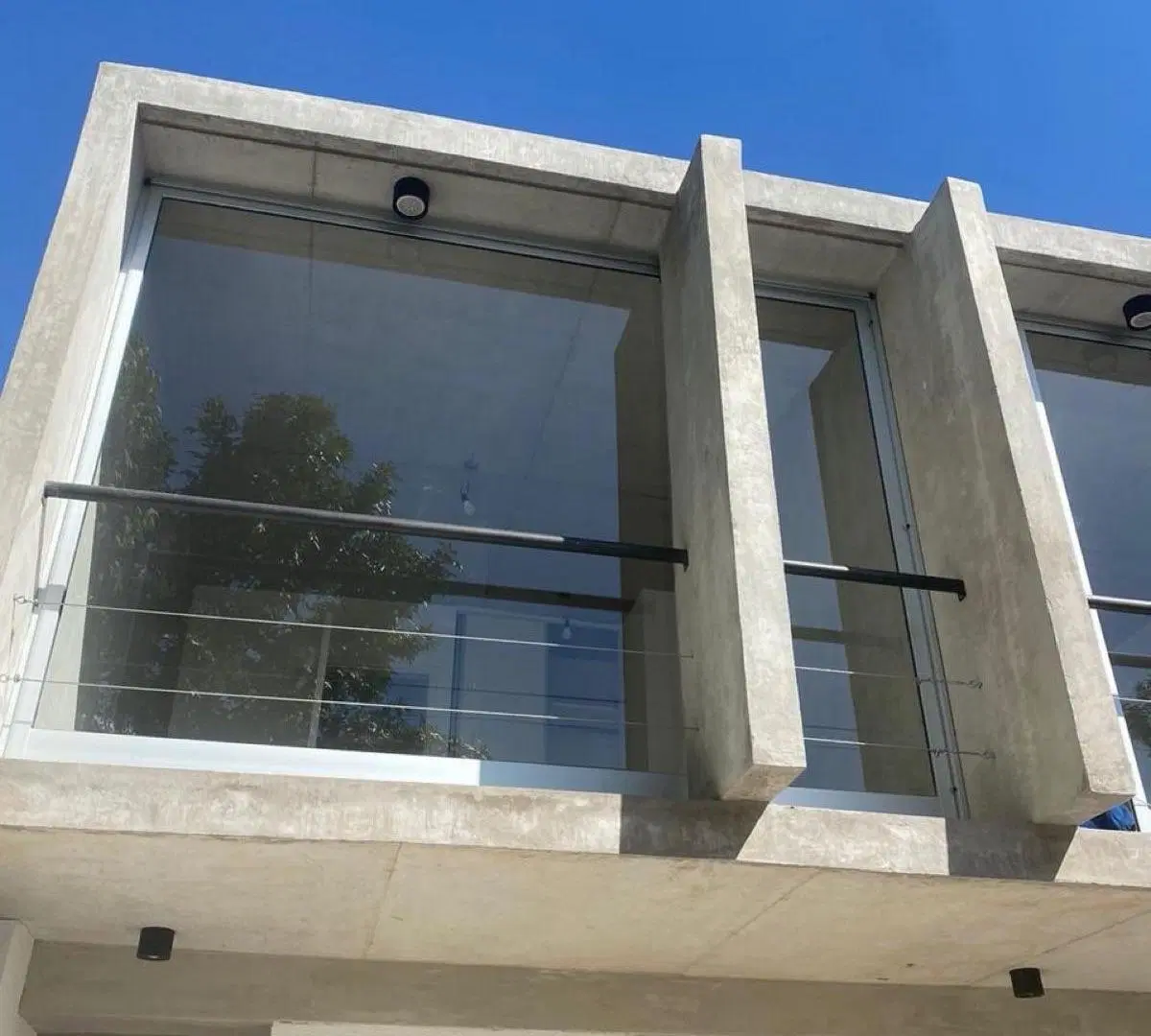 Casa en alquiler de 3 ambientes en Pilar 4