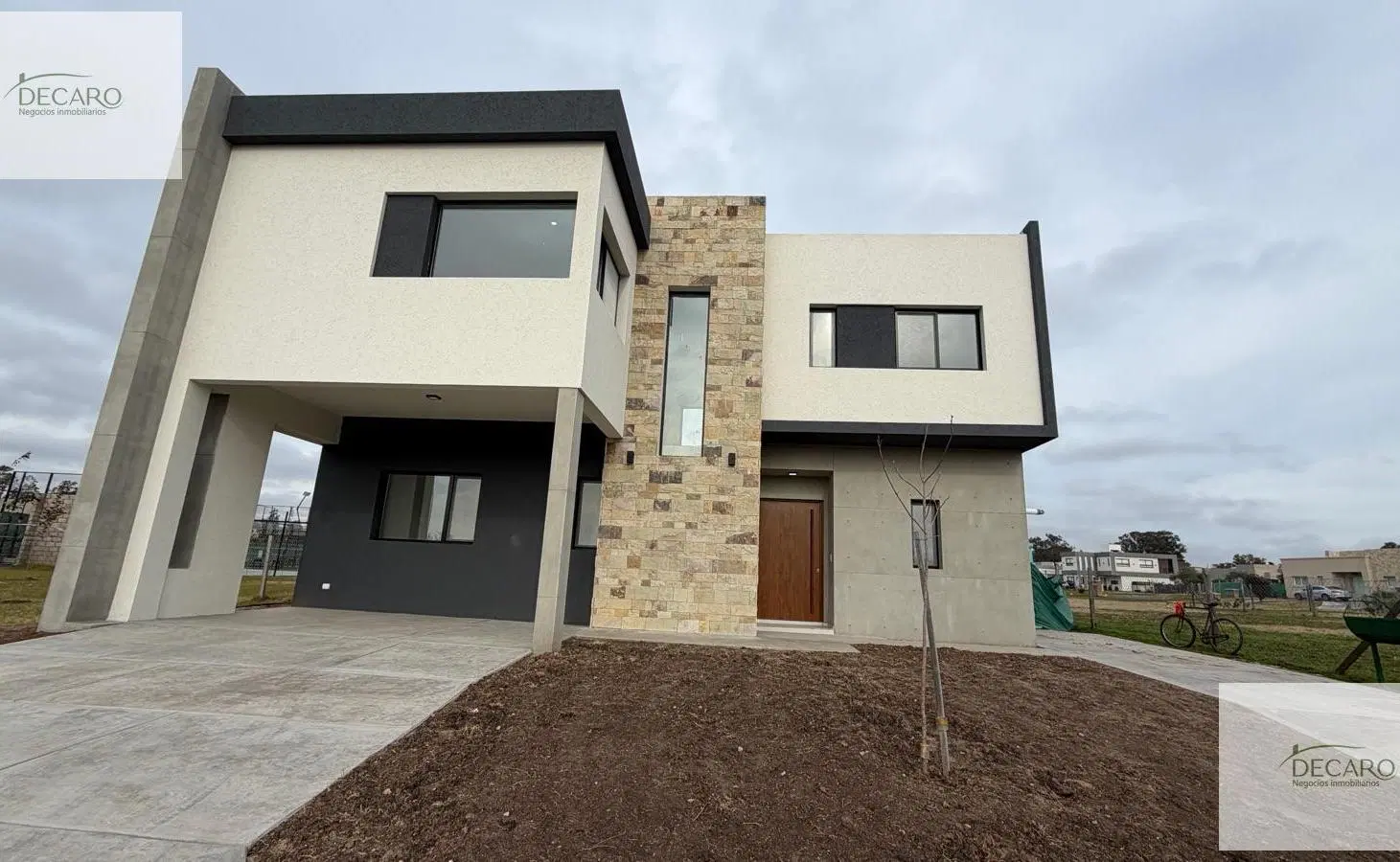 Casa para la venta en Santa Elisa 1