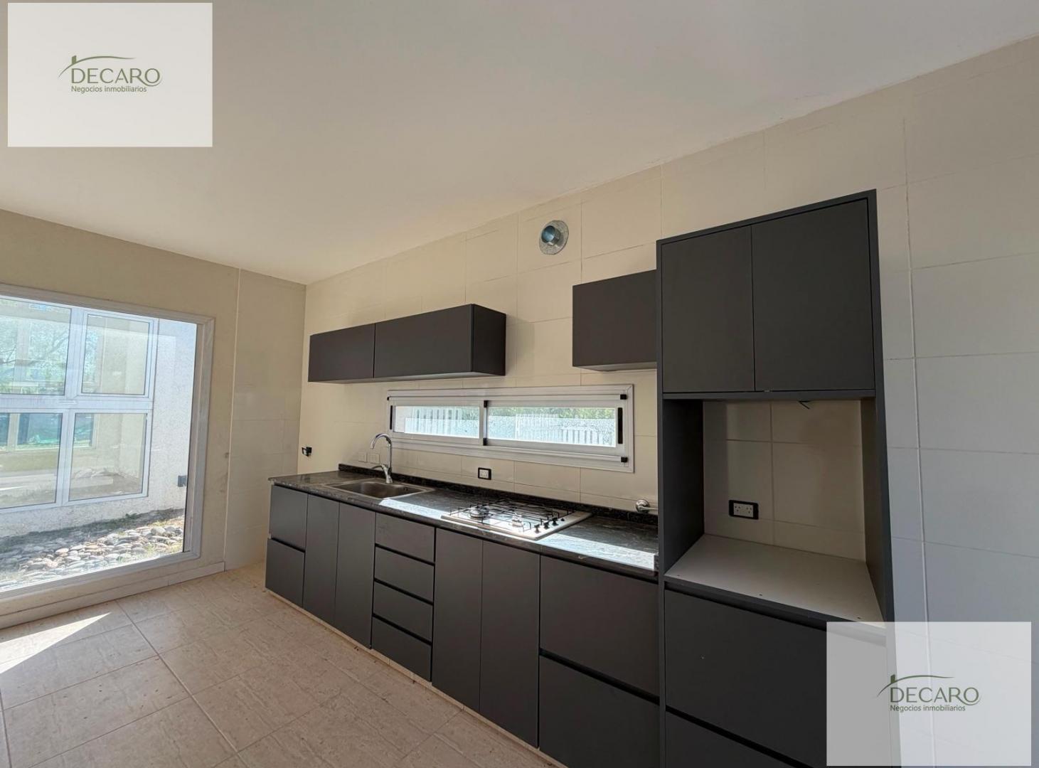 Foto de Casa para la venta de 5 ambientes en Santa Elena, imagen 5