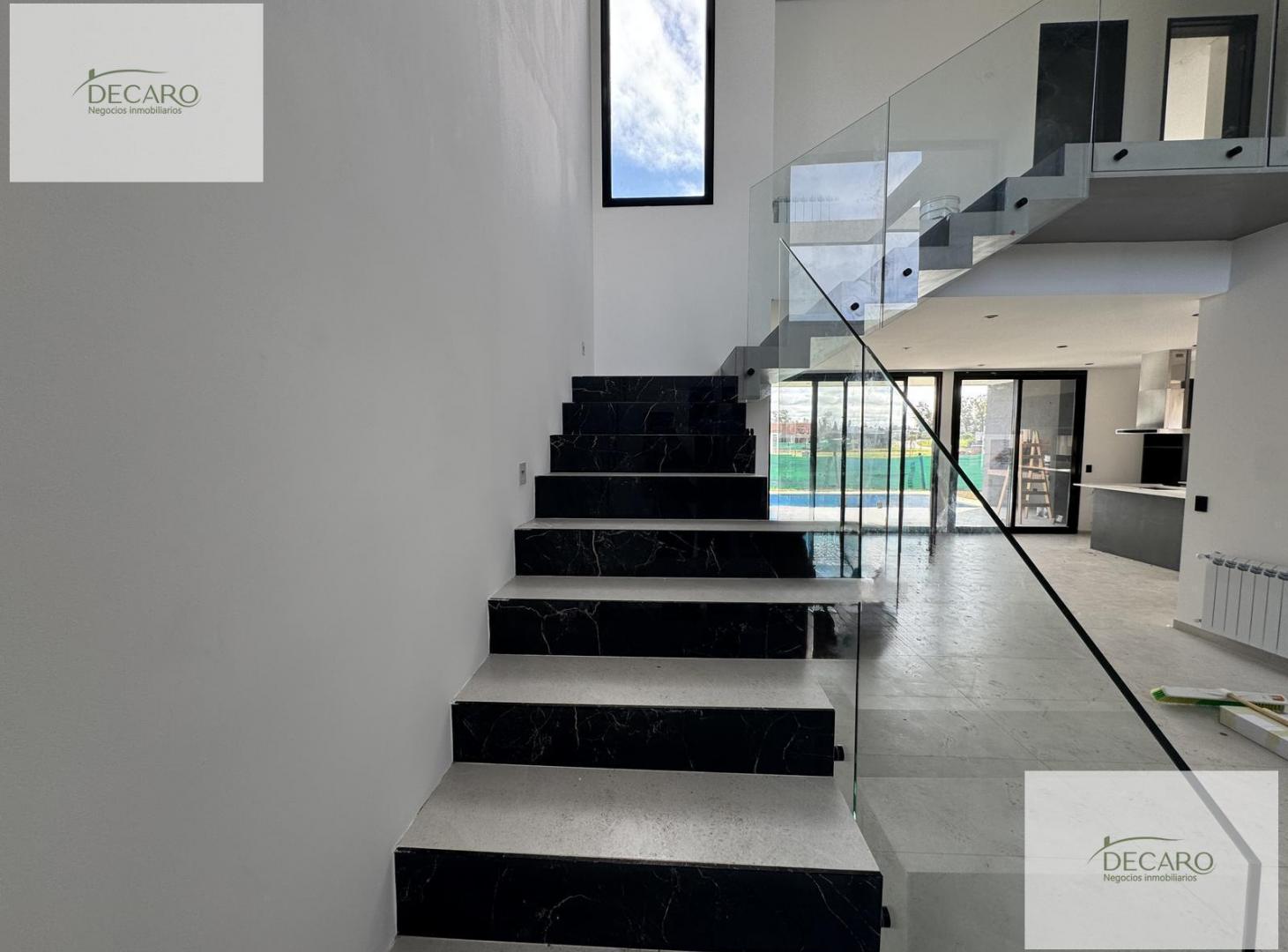 Foto de Casa en Santa Sofía, 3 dormitorios, 3 baños., imagen 1