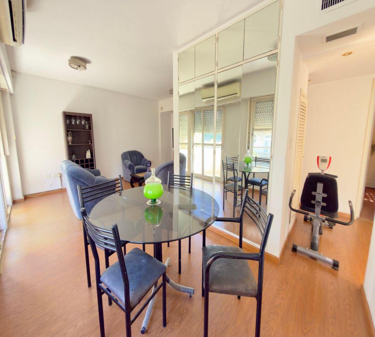 Departamento En Venta, 2 Dormitorios, Balcon, Al Frente, 2 Baños