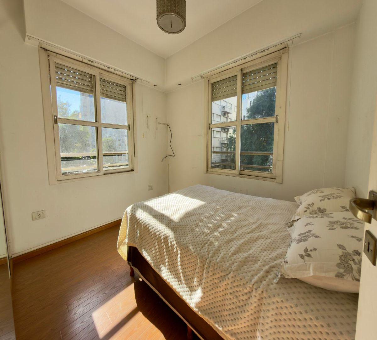 Foto de Departamento En Venta, 2 Dormitorios, Balcon, Al Frente, 2 Baños, imagen 2