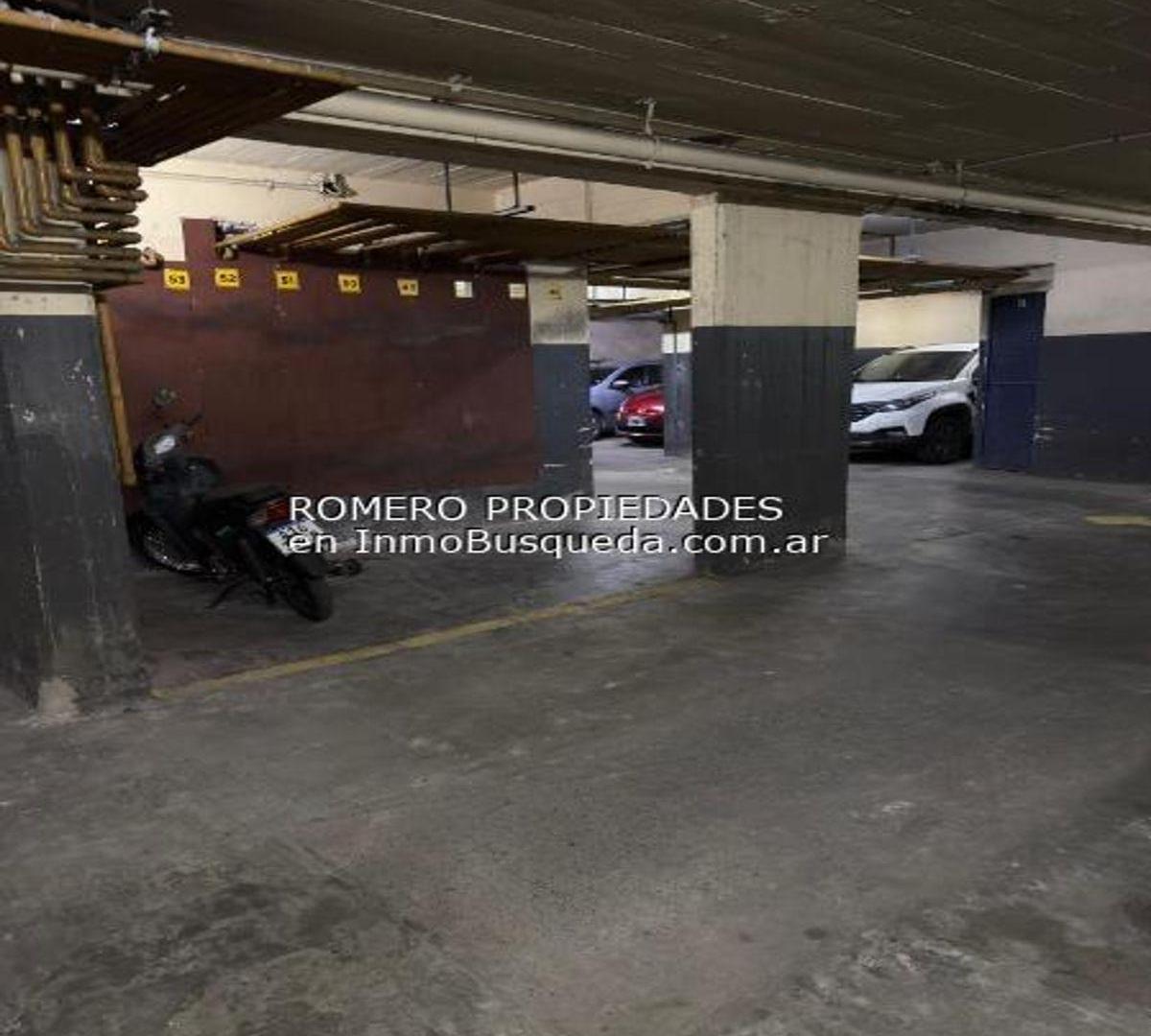 Foto de Cochera En Venta, Bajo Edificio, Rampa Fija, Porton Automatico, La Plata, imagen 3