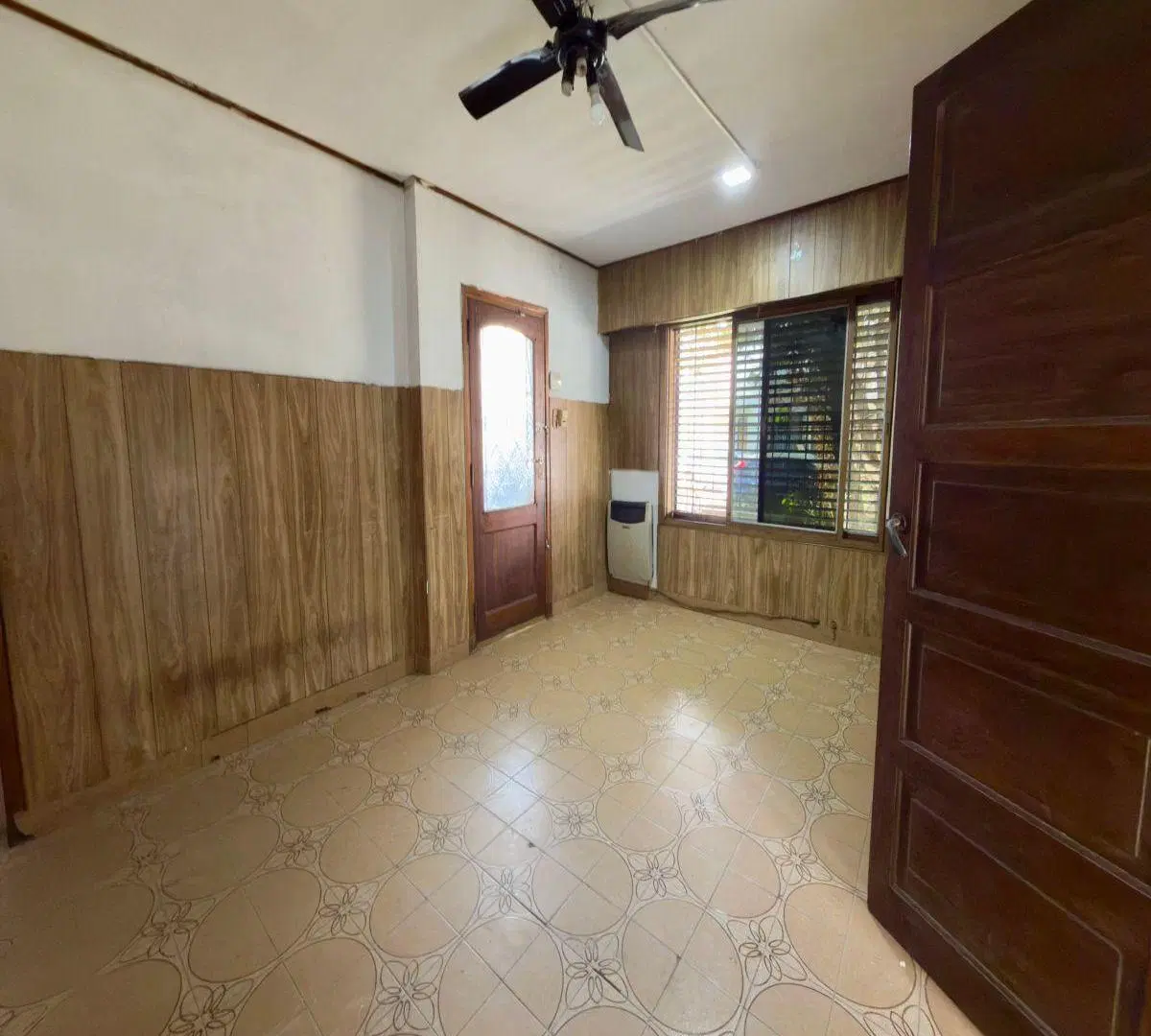 Casa En Venta, 2 Dormitorios, Cochera, Jardin, Los Hornos 4