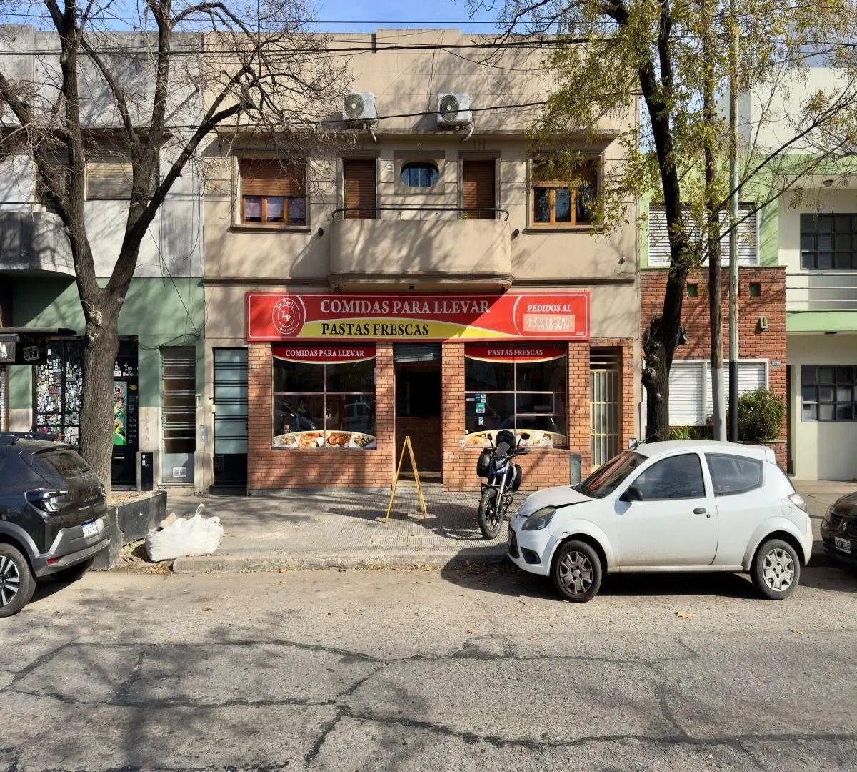 Local Comercial En Alquiler, Frente Amplio, Avenida, Opcional Departamento 3 Dormitorios, Plaza Malv 3