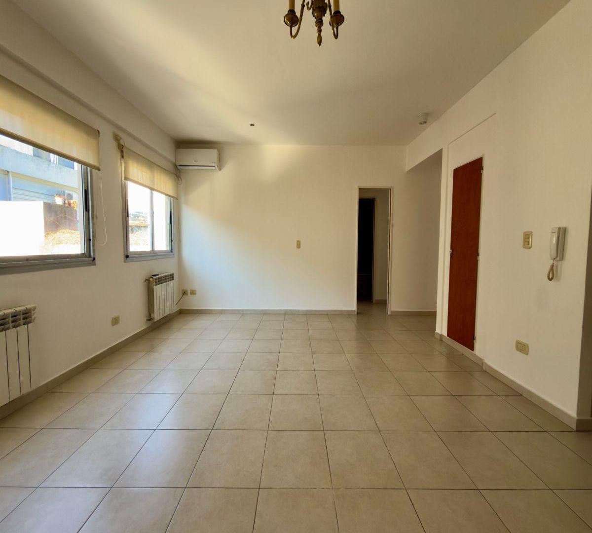Foto de DEPARTAMENTO 1 DORMITORIO, COCHERA, LA PLATA, imagen 1