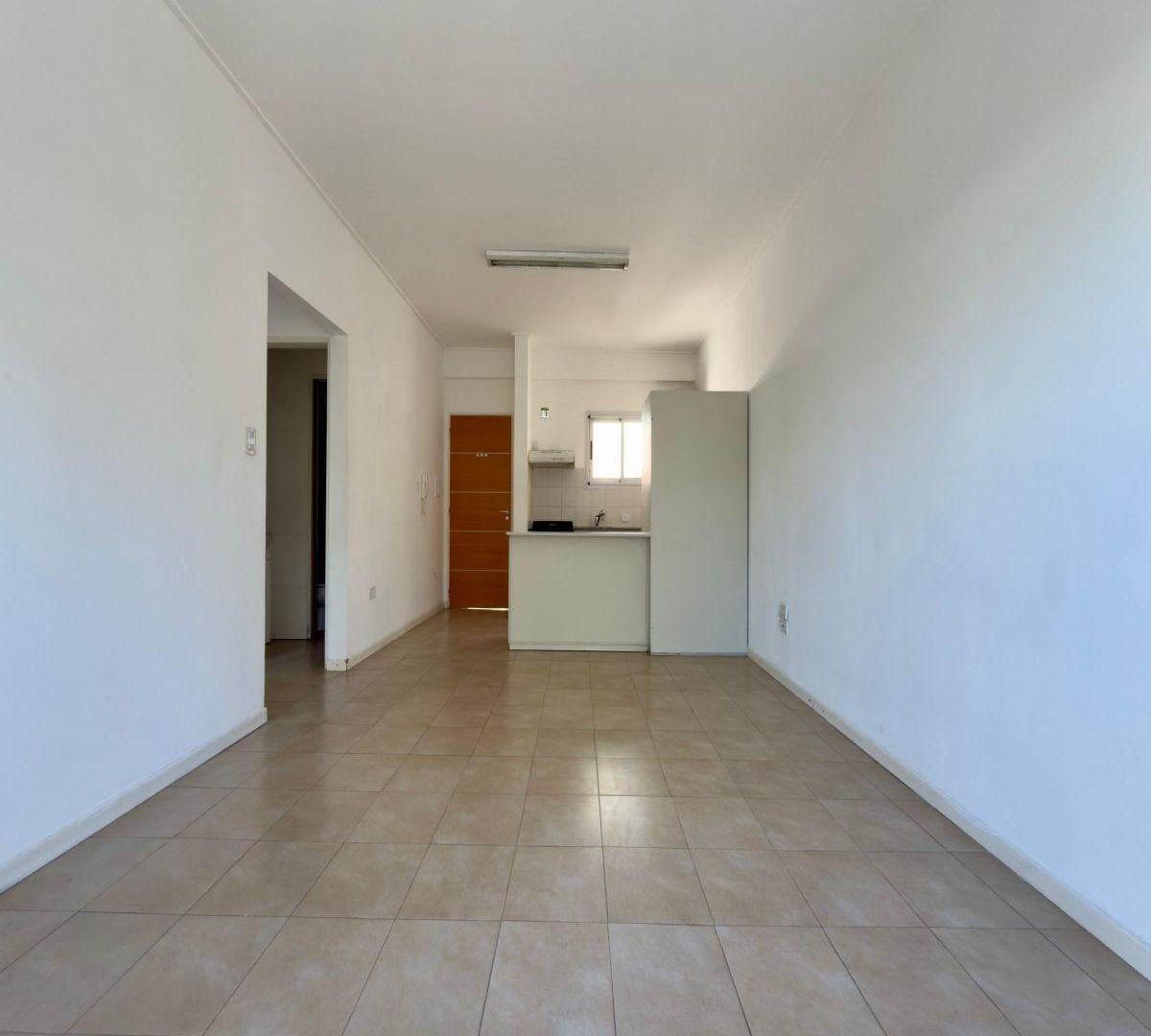 Foto de DEPARTAMENTO 2 DORMITORIOS, AL FRENTE, BALCON, BAULERA, LA PLATA, imagen 1