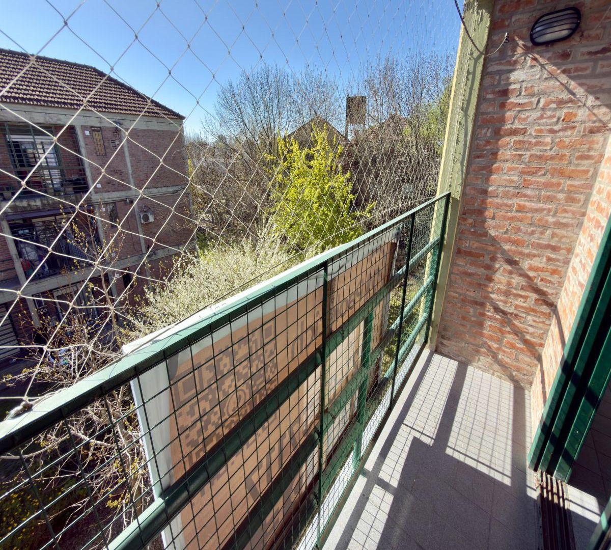 Foto de Departamento De 2 Dormitorios, balcon, En Venta 31 Y 495 | Gonnet, imagen 4