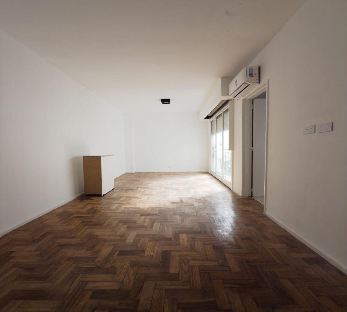 Foto de Monoambiente En Alquiler 48 E/8 Y 9 | Centro, imagen 2
