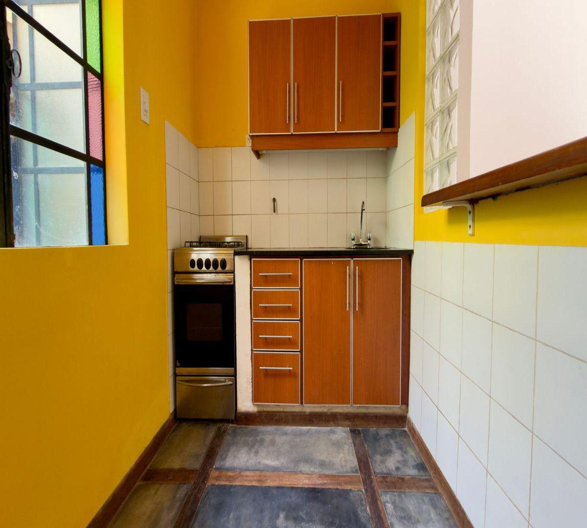 Foto de PH TIPO CASA AL FRENTE, 2 DORMITORIOS, PATIO, LA PLATA, imagen 5